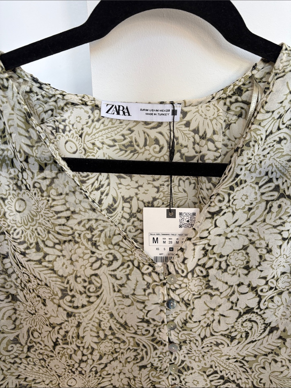 Zara blouse - Picture 2 of 4